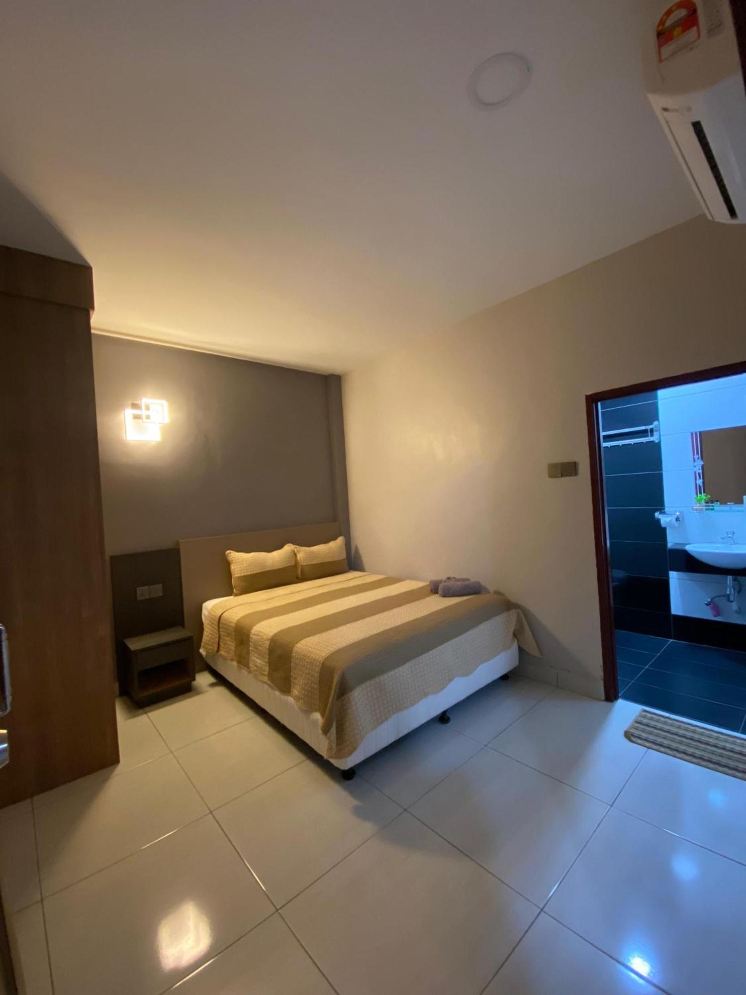 Grand Village Inn Pantai Cenang  Exteriör bild